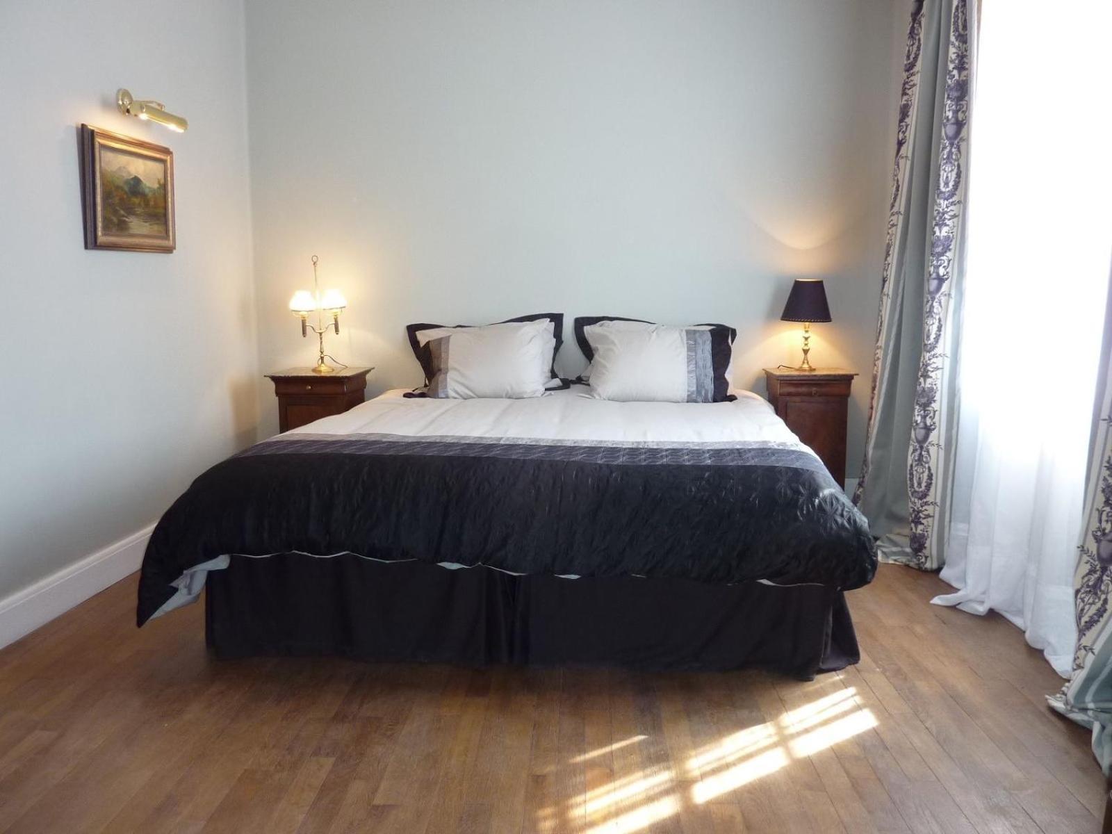 Le Logis Alexandra Bnb La Trimouille ภายนอก รูปภาพ