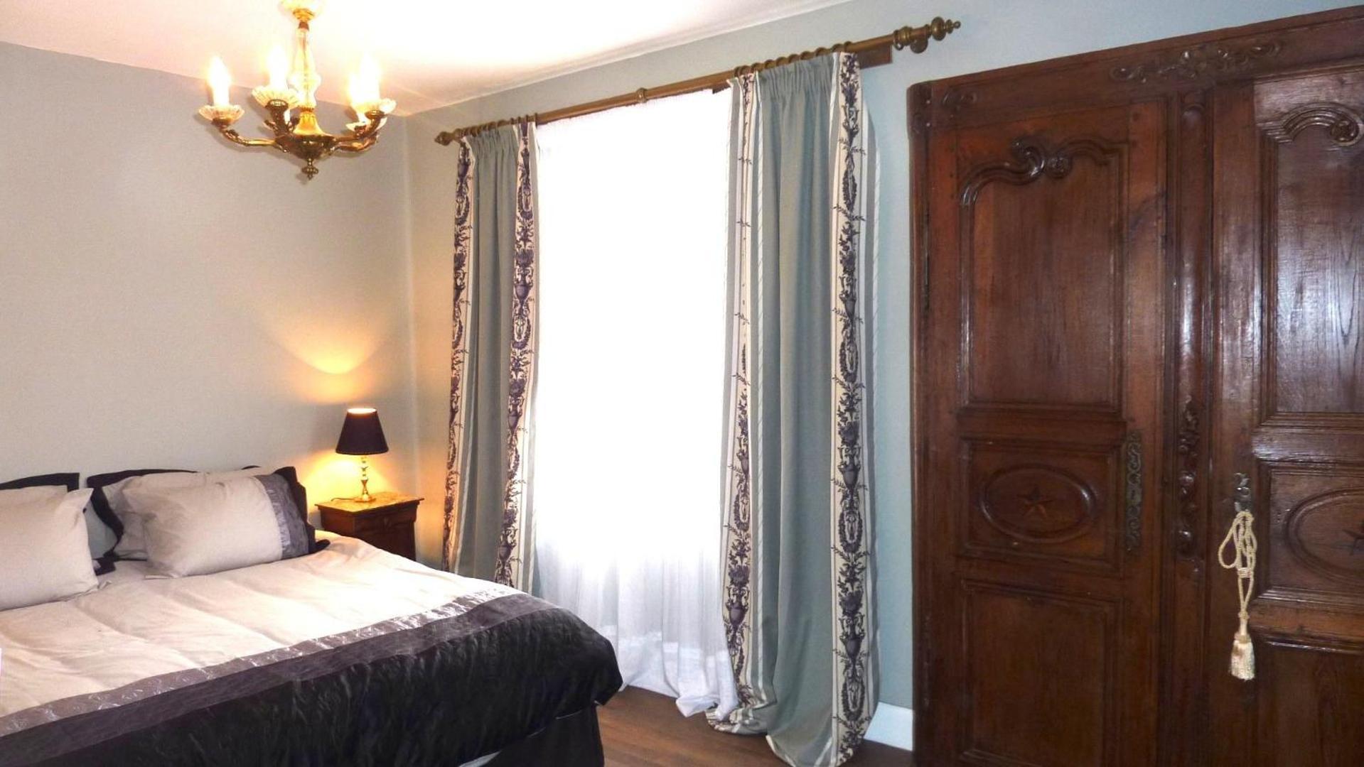 Le Logis Alexandra Bnb La Trimouille ภายนอก รูปภาพ