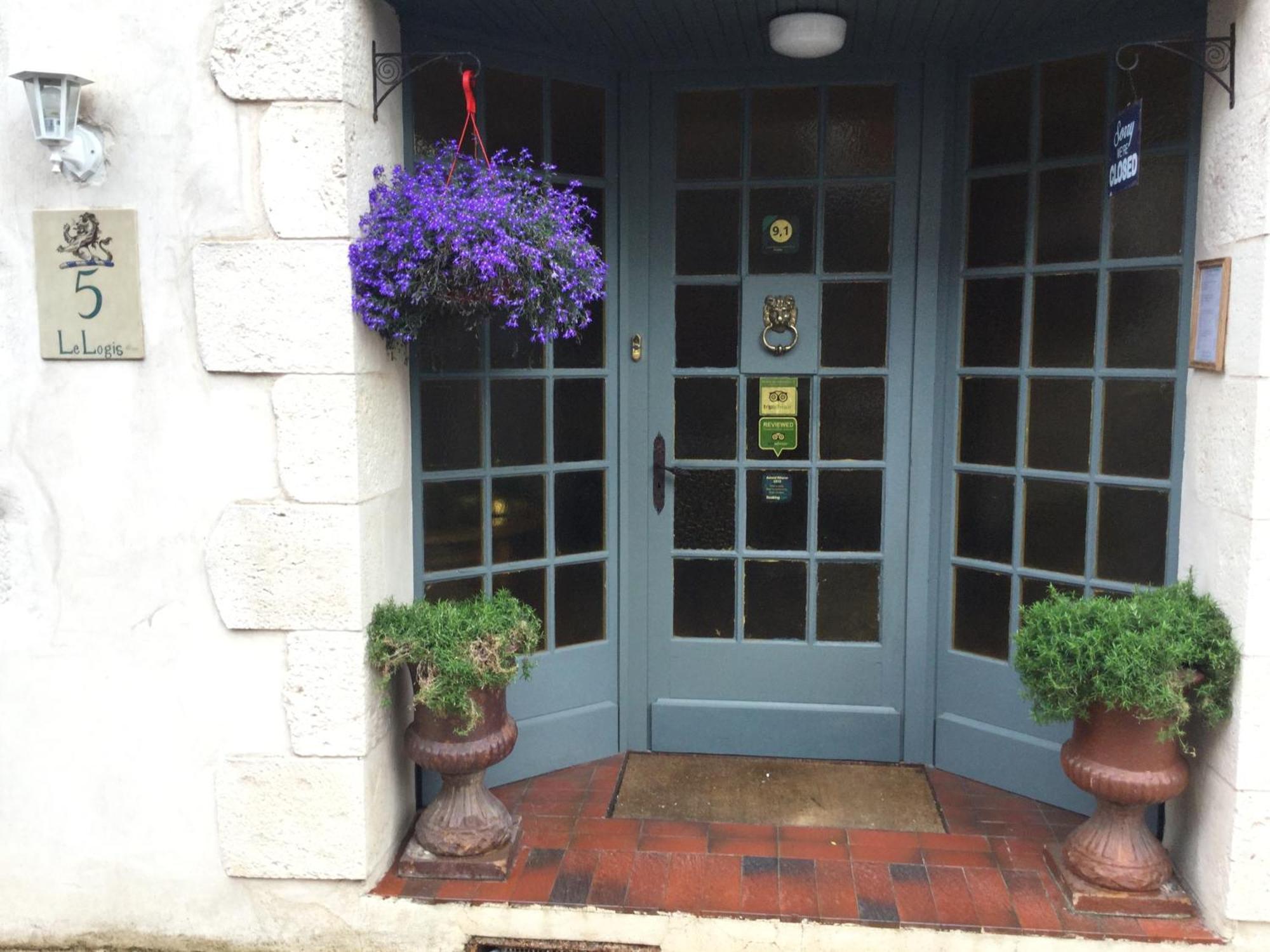 Le Logis Alexandra Bnb La Trimouille ภายนอก รูปภาพ