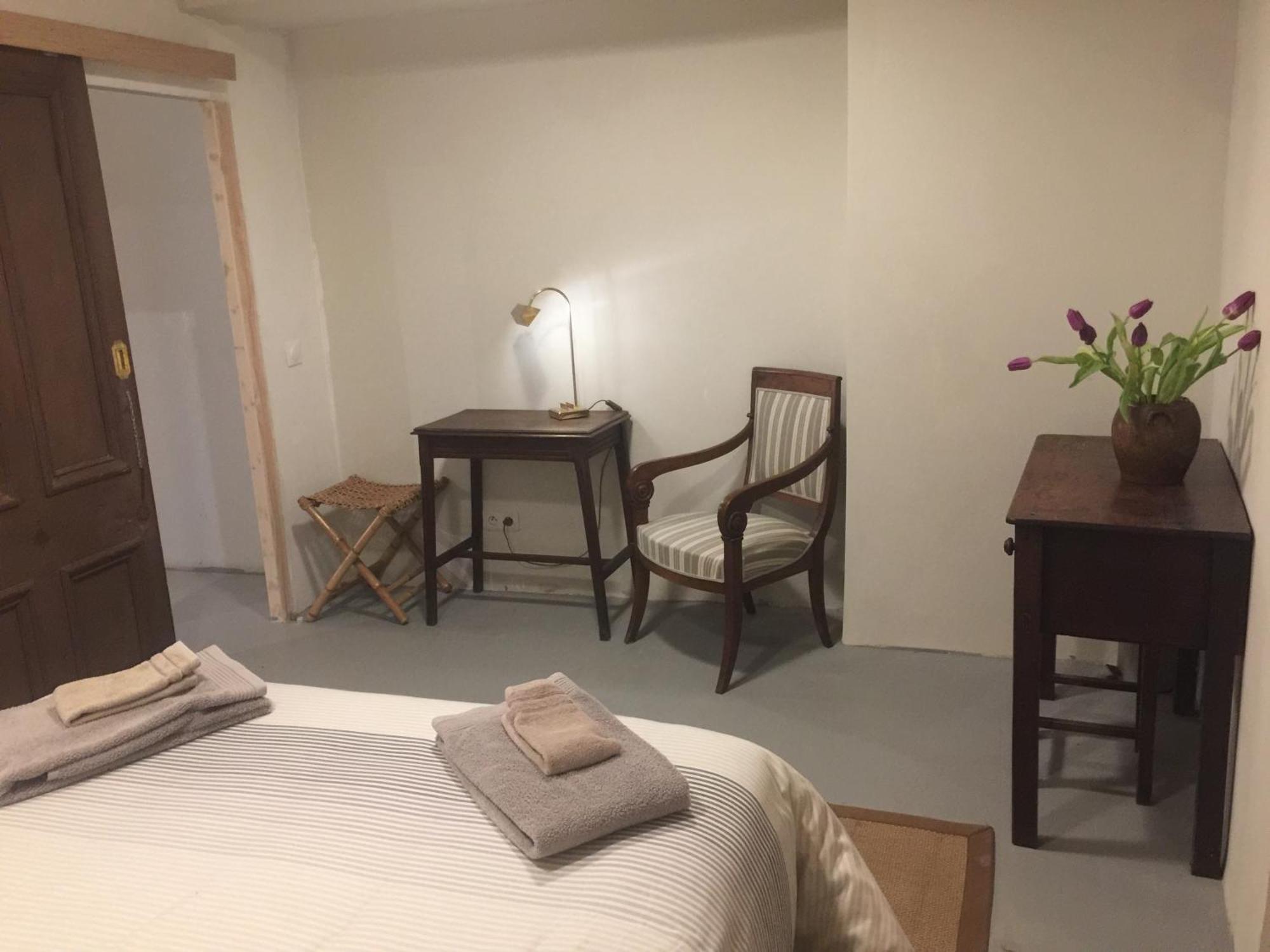 Le Logis Alexandra Bnb La Trimouille ภายนอก รูปภาพ