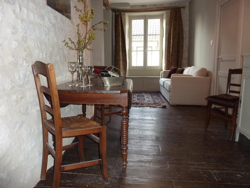 Le Logis Alexandra Bnb La Trimouille ห้อง รูปภาพ