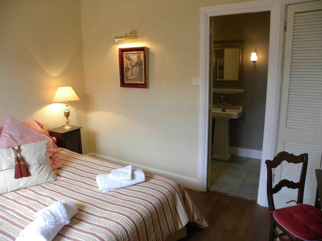 Le Logis Alexandra Bnb La Trimouille ห้อง รูปภาพ