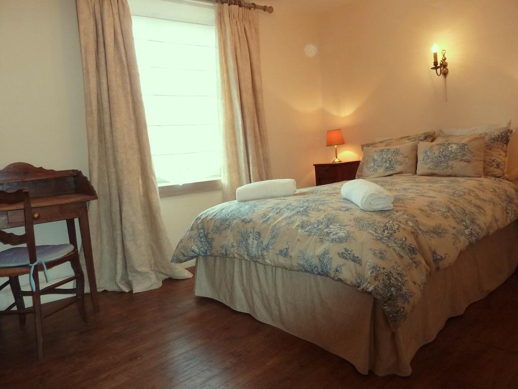 Le Logis Alexandra Bnb La Trimouille ห้อง รูปภาพ